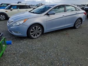 Hyundai Sonata SE 2.0L 4 2013