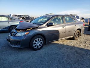 Toyota Corolla BASE 1.8L 4 2011