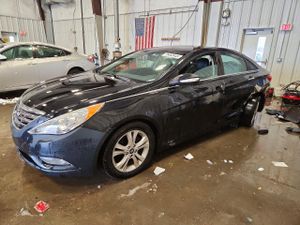 Hyundai Sonata SE 2.4L 4 2013