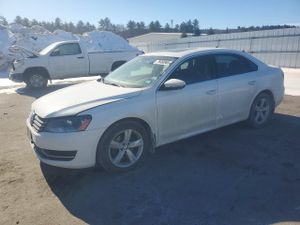 Volkswagen Passat SE 2.5L 5 2012