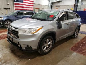 Toyota Highlander XLE 3.5L 6 2014