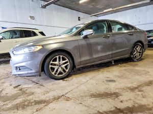 Ford Fusion SE 2.5L 4 2014