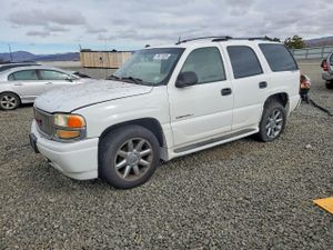 GMC Yukon DENALI 6.0L 8 2004