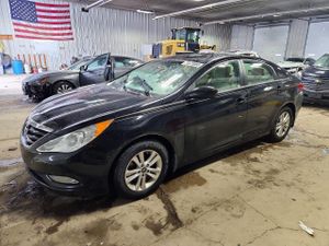 Hyundai Sonata GLS 2.4L 4 2013