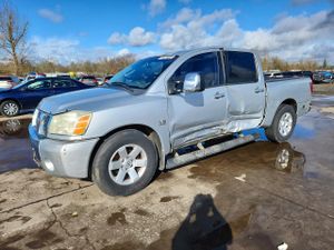Nissan Titan XE 5.6L 8 2004