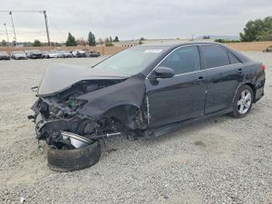 Toyota Camry L 2.5L 4 2013