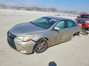 Toyota Camry LE 2.5L 4 2015