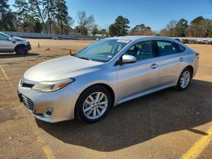 Toyota Avalon BASE 3.5L 6 2013
