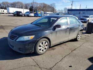 Toyota Camry BASE 2.5L 4 2011