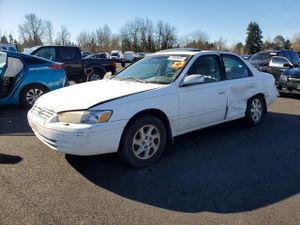 Toyota Camry LE 3.0L 6 1999
