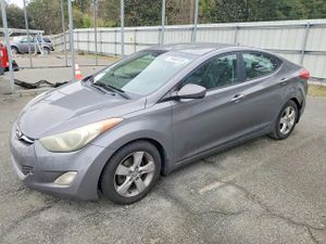 Hyundai Elantra GLS 1.8L 4 2013