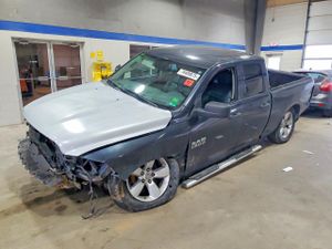 RAM 1500 ST 5.7L 8 2015