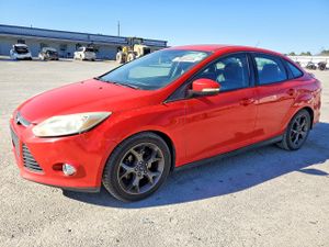 Ford Focus SE 2.0L 4 2014