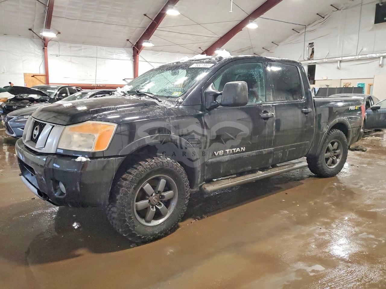 Nissan Titan S 5.6L 8 2015