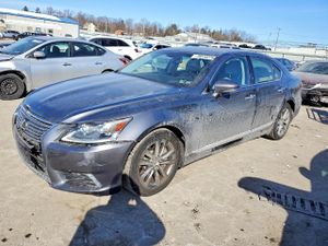 Lexus LS 460 4.6L 8 2013