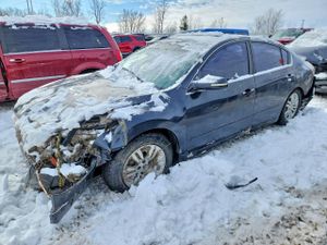 Nissan Altima BASE 2.5L 4 2012