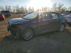 Ford Focus TITANIUM 2.0L 4 2013