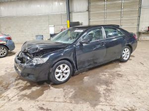 Toyota Camry BASE 2.5L 4 2011