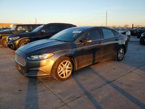 Ford Fusion SE 2.5L 4 2015