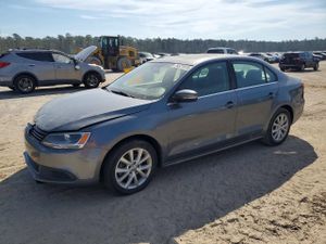 Volkswagen Jetta SE 1.8L 4 2014