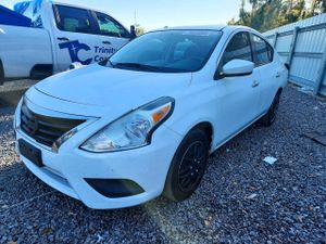 Nissan Versa S 1.6L 4 2015