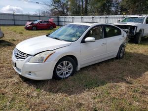 Nissan Altima BASE 2.5L 4 2011