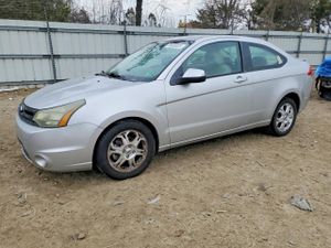 Ford Focus SE 2.0L 4 2010