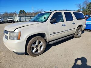 Chevrolet Suburban C1500 LTZ 5.3L 8 2011