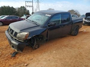 Nissan Titan XE 5.6L 8 2006