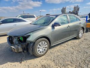 Toyota Camry L 2.5L 4 2014