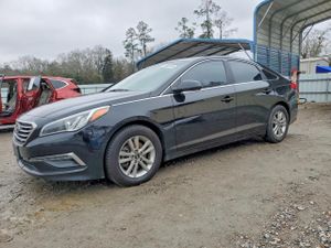 Hyundai Sonata SE 2.4L 4 2015