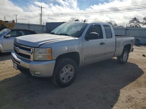 Chevrolet Silverado 1500 K1500 LT 5.3L 8 2011