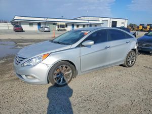 Hyundai Sonata SE 2.4L 4 2011