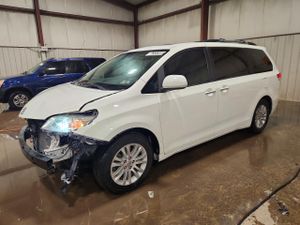 Toyota Sienna XLE 3.5L 6 2014