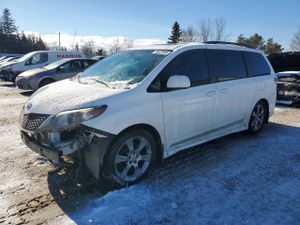 Toyota Sienna SPORT 3.5L 6 2011