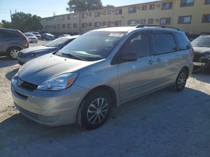 Toyota Sienna CE 3.3L 6 2005