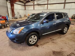 Nissan Rogue S 2.5L 4 2013