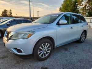 Nissan Pathfinder S 3.5L 6 2015