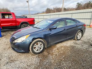 Hyundai Sonata GLS 2.4L 4 2013