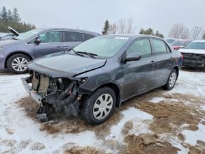 Toyota Corolla BASE 1.8L 4 2010