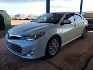 Toyota Avalon HYBRID 2.5L 4 2015