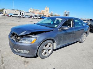 Volkswagen Passat S 1.8L 4 2015