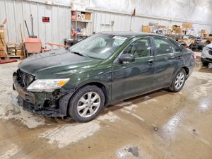 Toyota Camry BASE 2.5L 4 2011