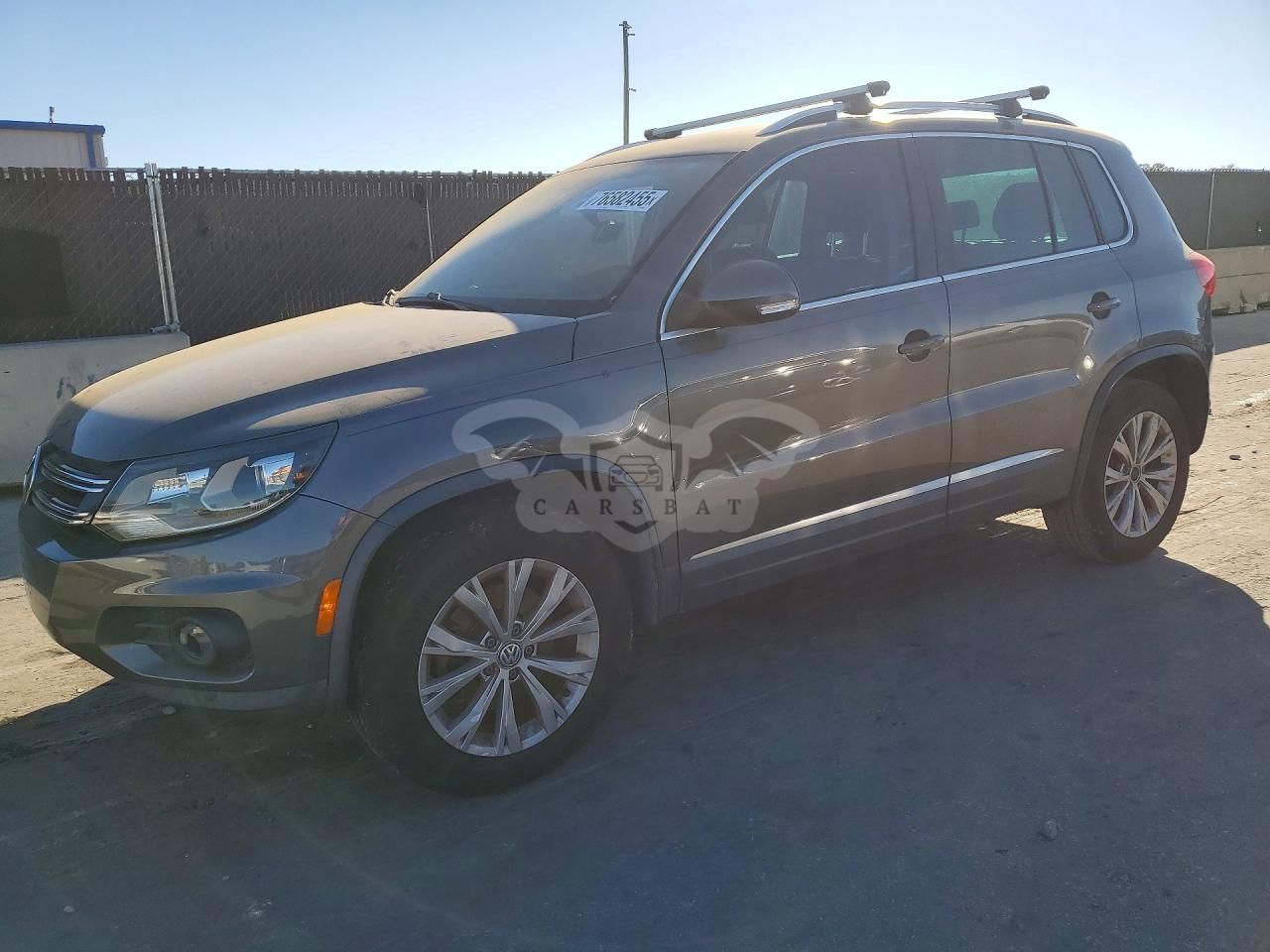 Volkswagen Tiguan S 2.0L 4 2012