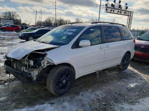 Toyota Sienna XLE 3.3L 6 2006