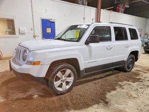 Jeep Patriot LATITUDE 2.4L 4 2015