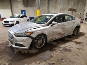 Ford Fusion SE 2.0L 4 2014