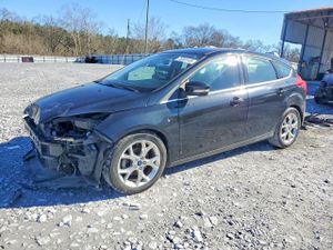 Ford Focus TITANIUM 2.0L 4 2013