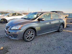 Nissan Sentra S 1.8L 4 2015