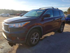 Toyota Highlander XLE 3.5L 6 2015